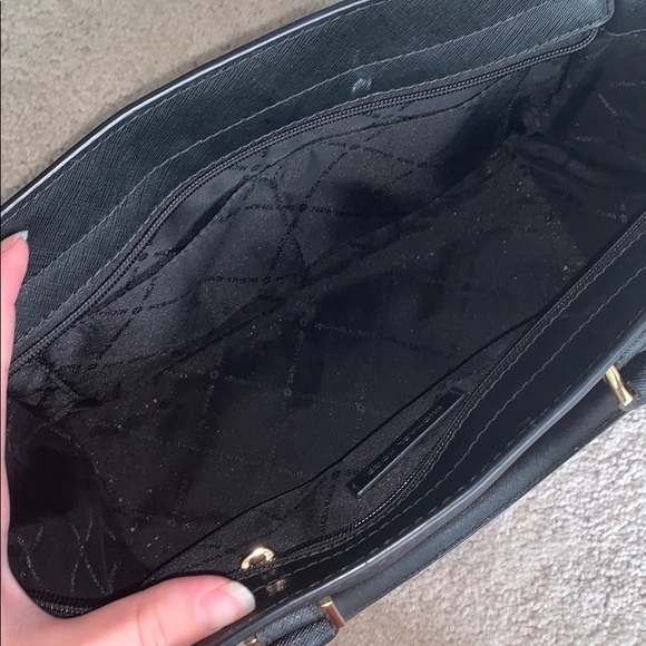 Michael Kors Medium Handbag - Picture 2 of 3